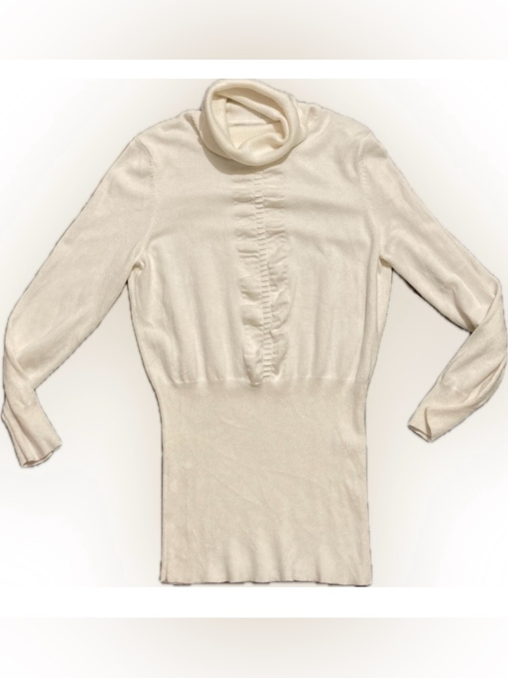 Express Ivory Colored Long-Sleeved Turtleneck Sweater Women’s Size S